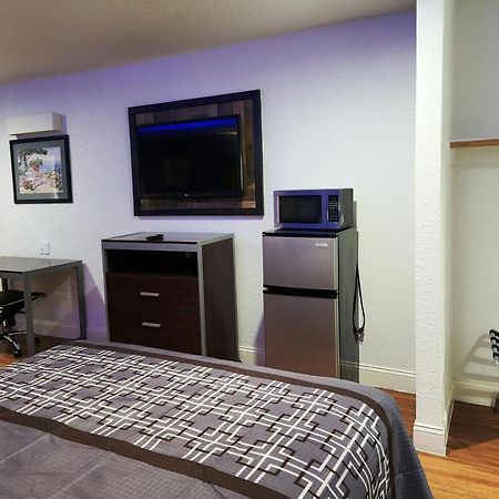 Express Inn Tomball Buitenkant foto