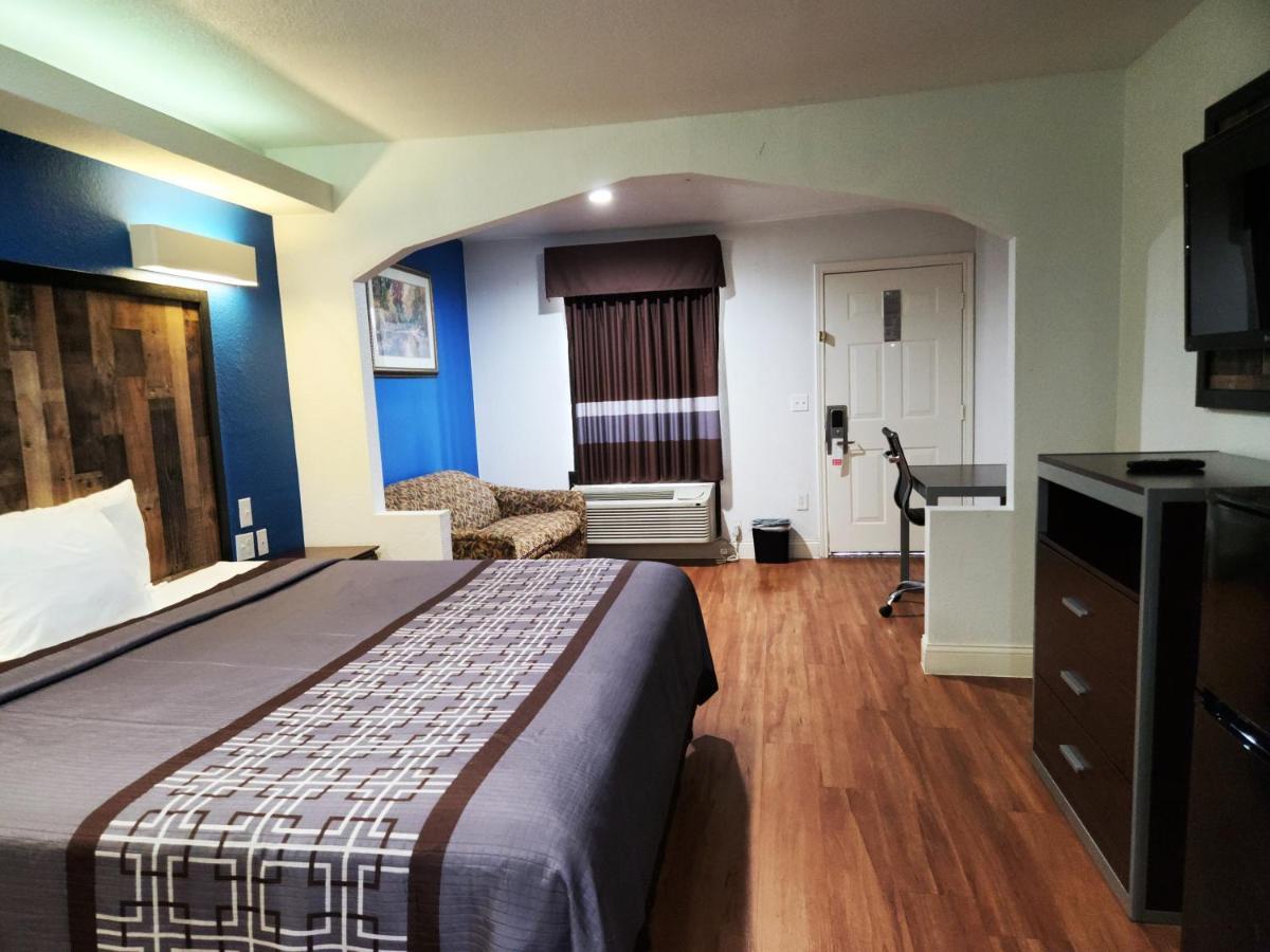 Express Inn Tomball Buitenkant foto