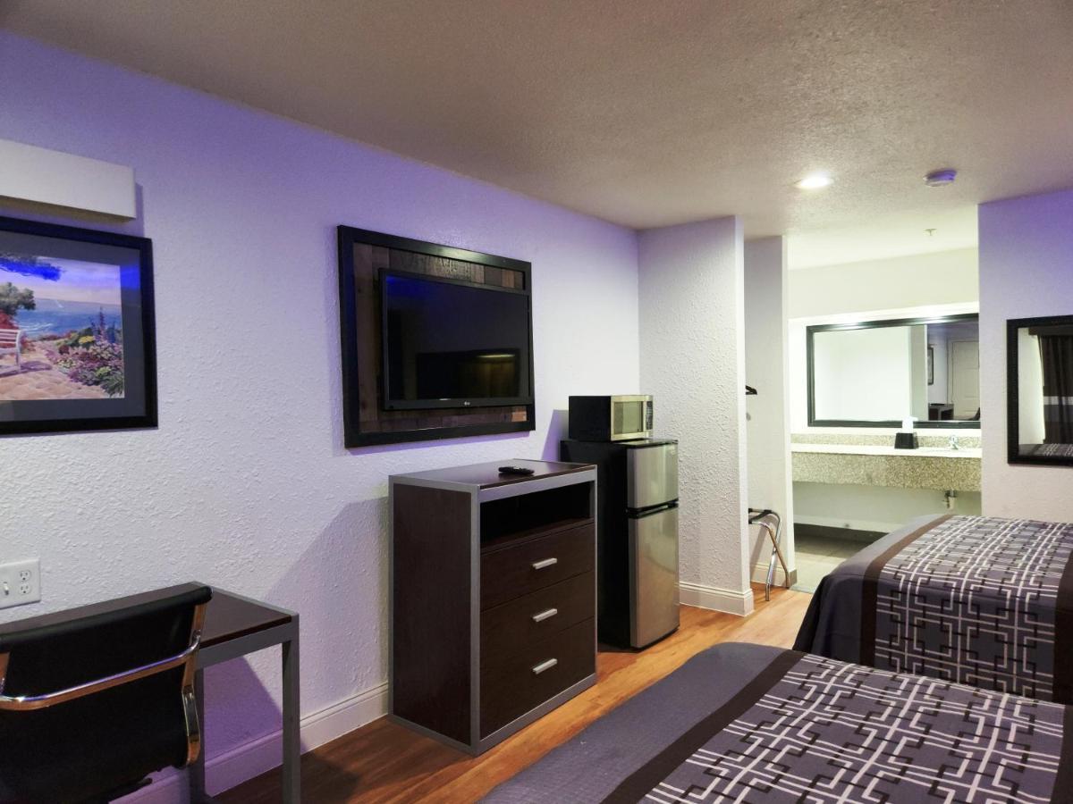 Express Inn Tomball Buitenkant foto