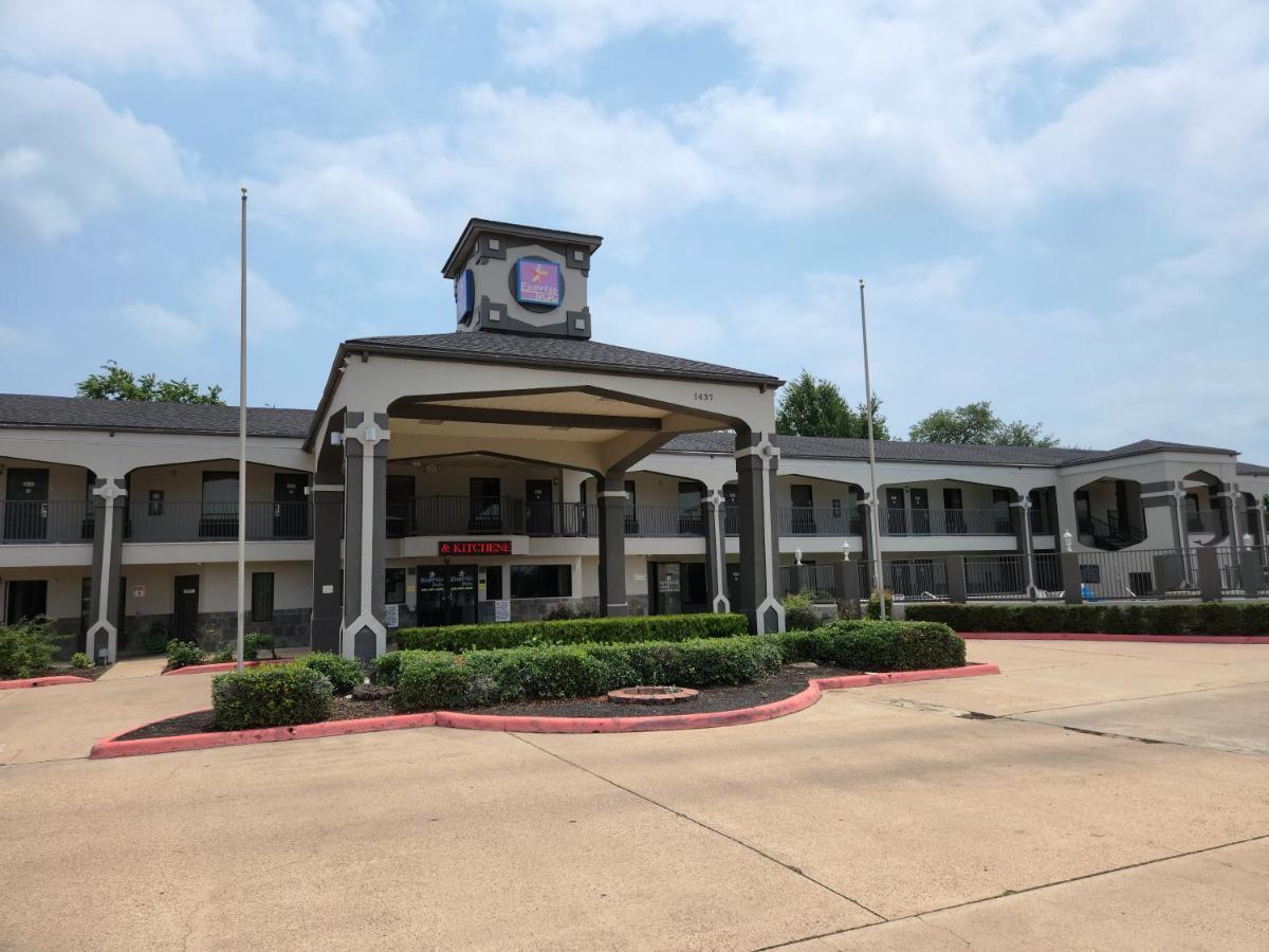 Express Inn Tomball Buitenkant foto