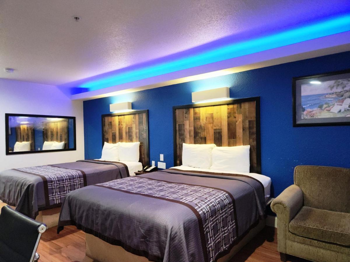 Express Inn Tomball Buitenkant foto