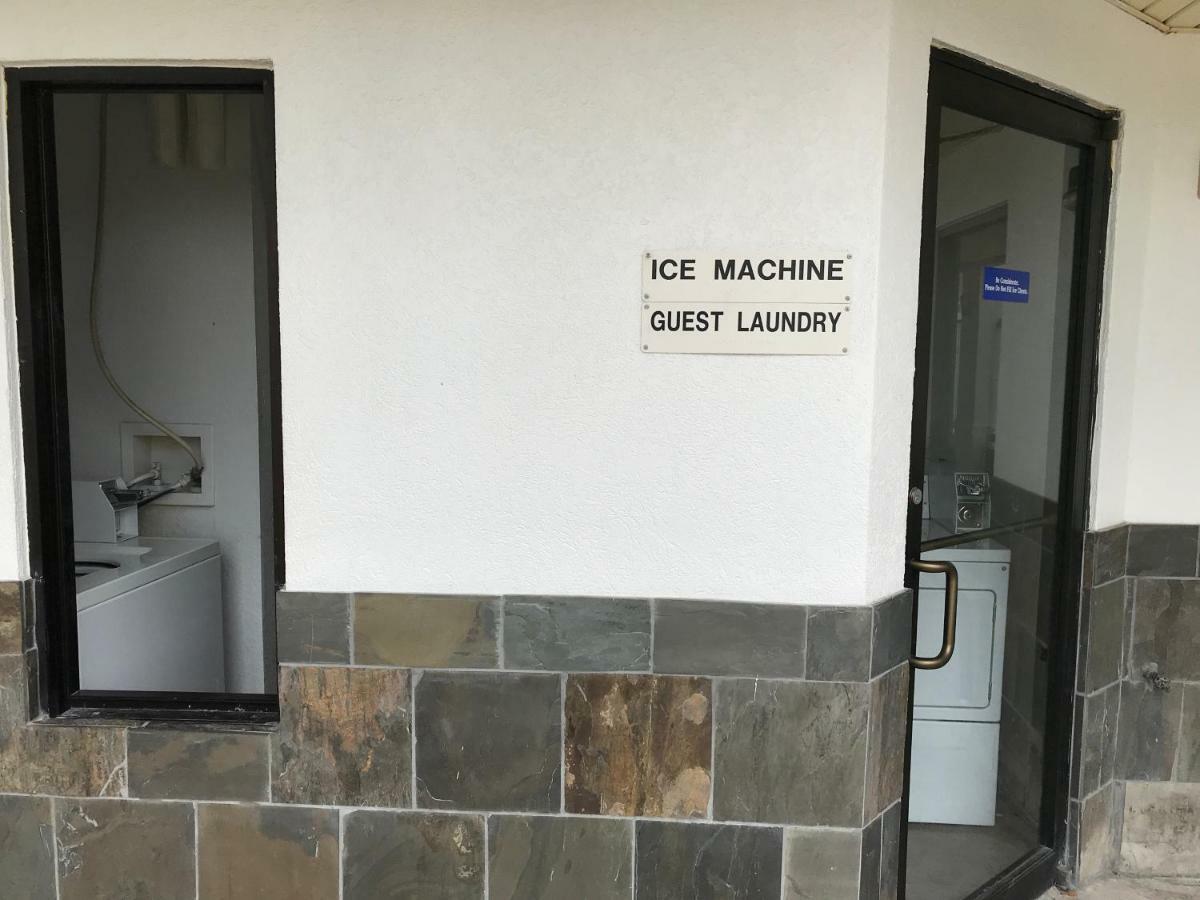 Express Inn Tomball Buitenkant foto